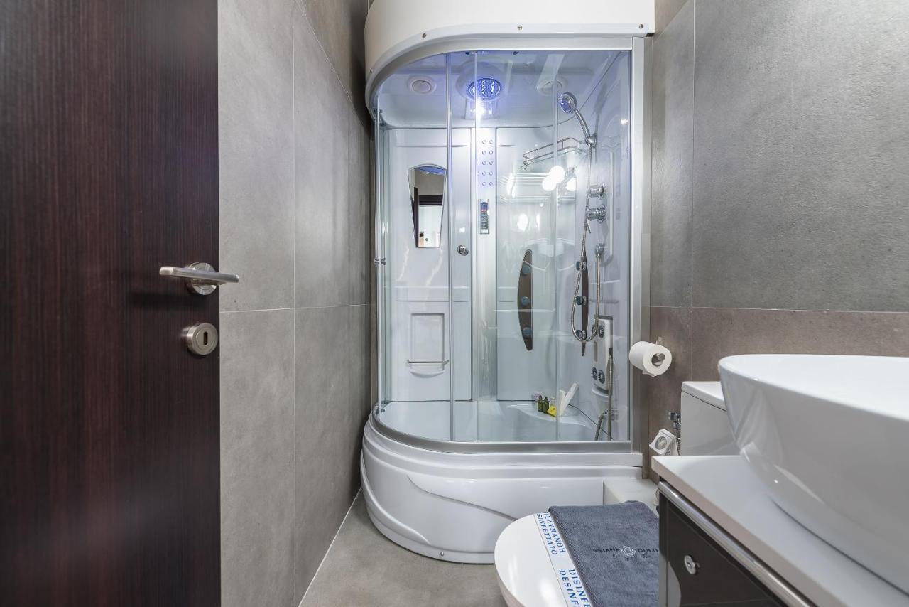 Iguana Gold Luxury Suites 1Min From Ermou Str 雅典 外观 照片